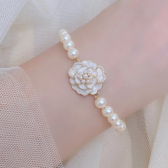 Jewelry - NEW 14K Gold Plated Pearl Diamond Rose Bracelet